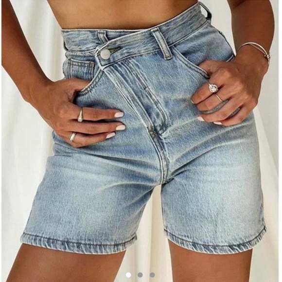 12th Tribe Light Blue Asymmetrical High Waist Vintage Style Denim Shorts Size M - Picture 1 of 6